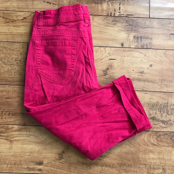 👖Illegal Fears Crop Shorts👖 - Picture 4 of 5